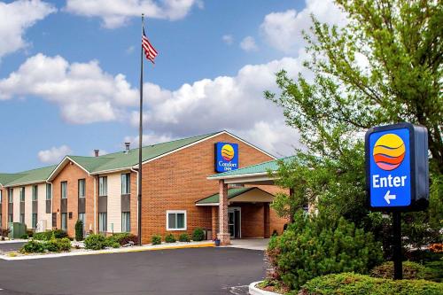 Фотография гостиницы Clarion Pointe by Choice Hotels Racine