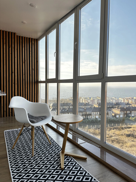 Фотография квартиры Квартира Студия на Новой набережной с панорамными окнами на Волгу