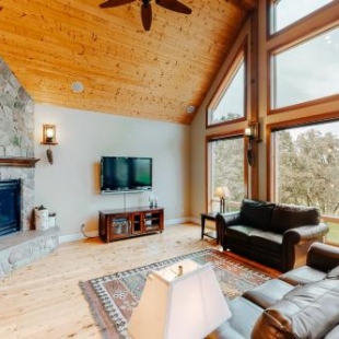 Фотография гостевого дома The Lodge at Diamond Woods