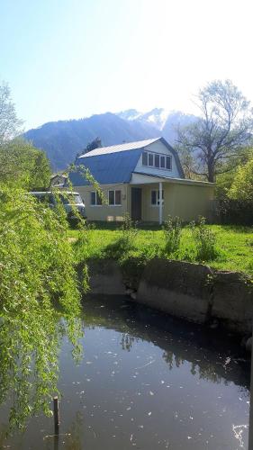 Фотографии гостевого дома 
            уДАЧА