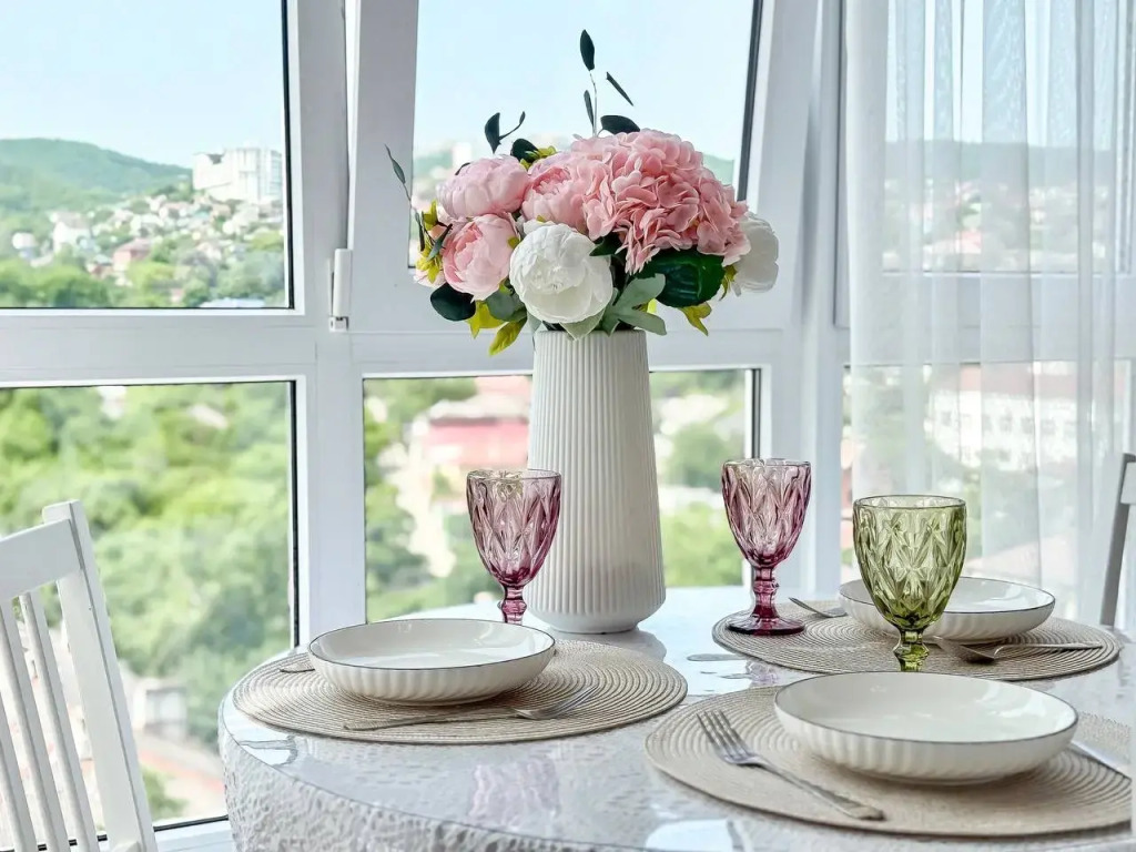 Фотография квартиры Квартира В Центре Города с Видом на Горы и Море — Как Дома, Tепло и Уютно!