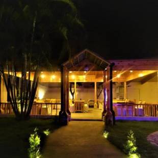 Фотографии гостиницы 
            Hotel Sukoon