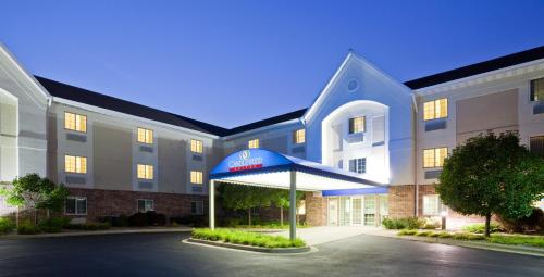 Фотография гостиницы Candlewood Suites Appleton, an IHG Hotel
