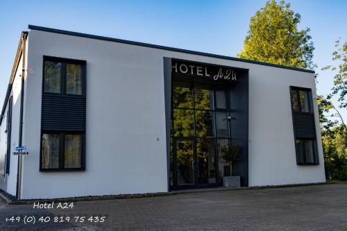 Фотография гостиницы Hotel A24 bei Hamburg