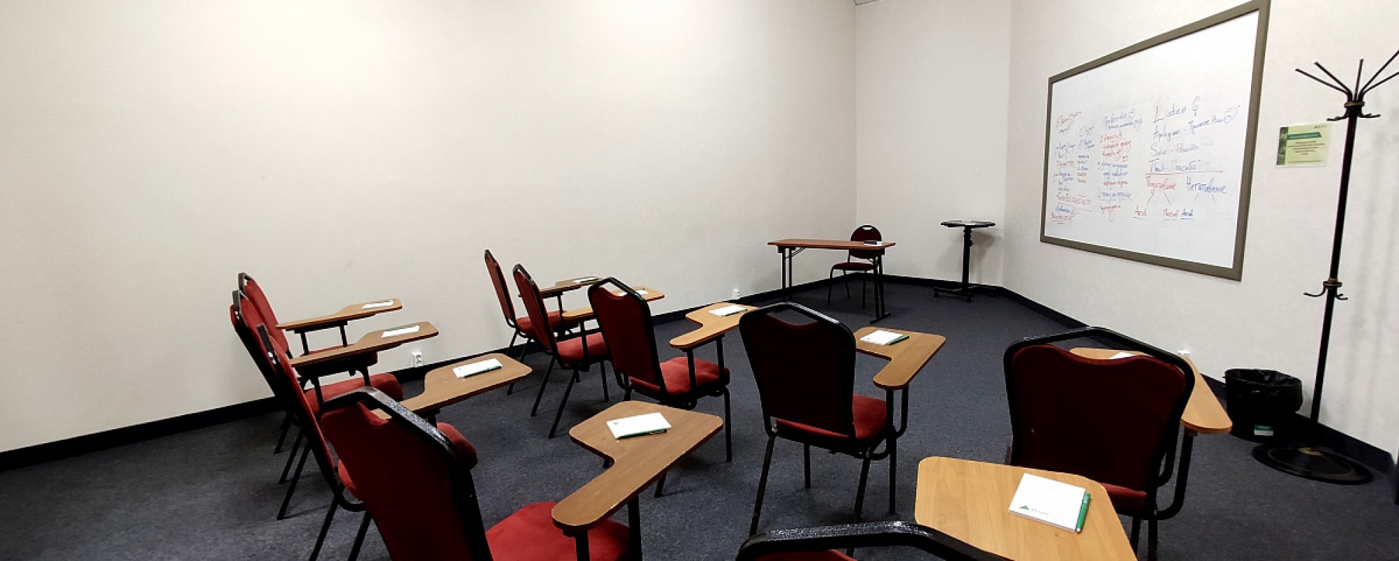 Фотографии комнаты для переговоров Зал Лето Переговорная комната