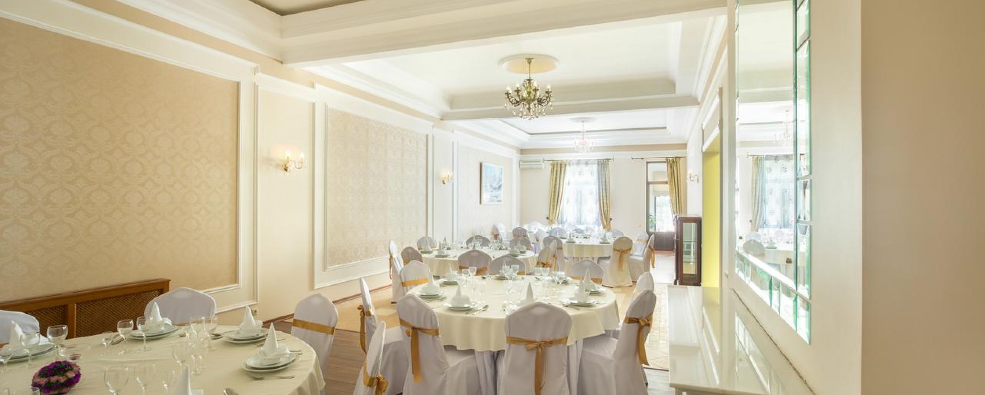 Фотографии банкетного зала Золотая Осень