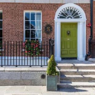 Фотографии гостиницы
Stauntons on the Green Hotel