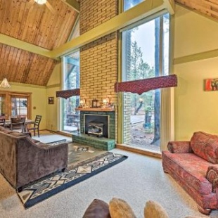 Фотография гостевого дома Outdoor Paradise Boat Parking and BBQ, 1Mi to Lake!