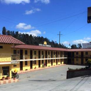 Фотография гостиницы Hotel y Restaurante Villa Esmeralda