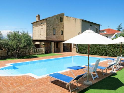 Фотография гостевого дома Locazione Turistica Borgo Agrituristico Il Pino - ONA202