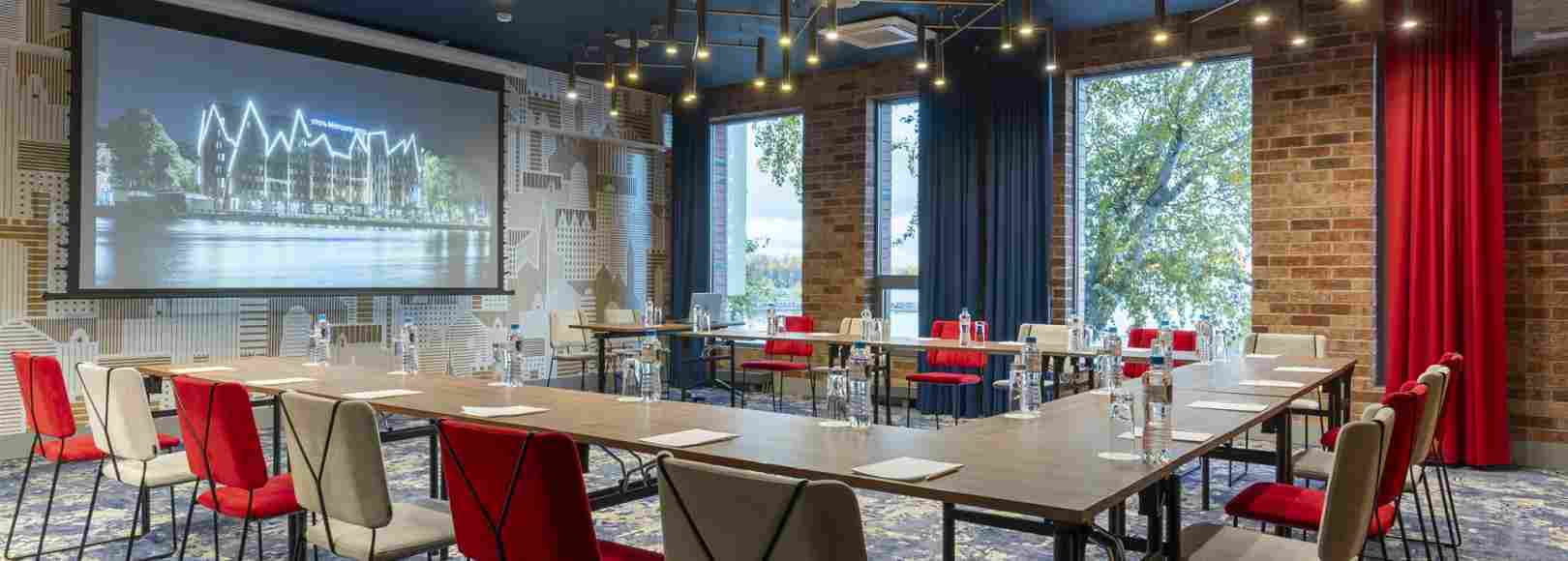 Фотография конференц-зала Конференц-зал 2/3