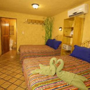 Фотографии гостиницы
El Sano Banano Beachside Hotel