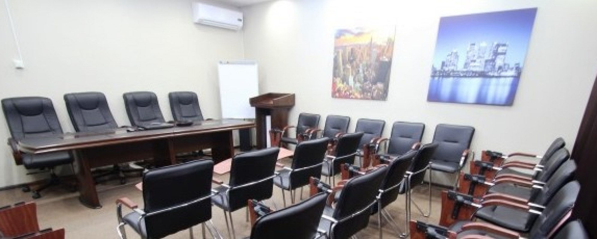 Фотографии комнаты для переговоров Тренинг-зал