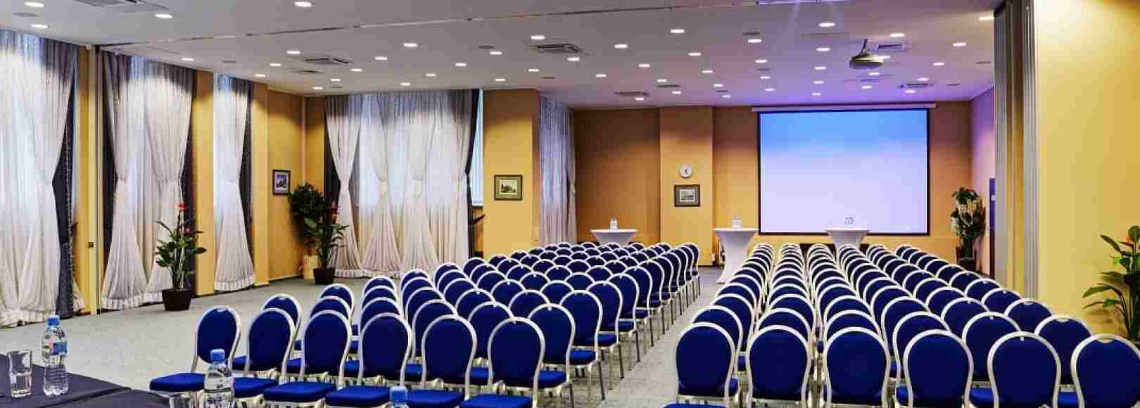 Фотография конференц-зала Петергоф