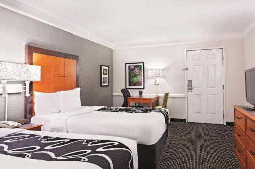 Фотография гостиницы La Quinta Inn by Wyndham Champaign