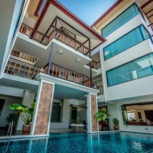 Фотографии гостиницы
Goldenbell Hotel Chiangmai - SHA Extra Plus