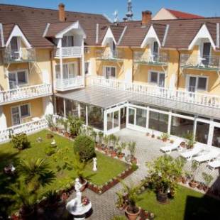 Фотографии гостиницы 
            Lídia Hotel Wellness and Restaurant Harkány