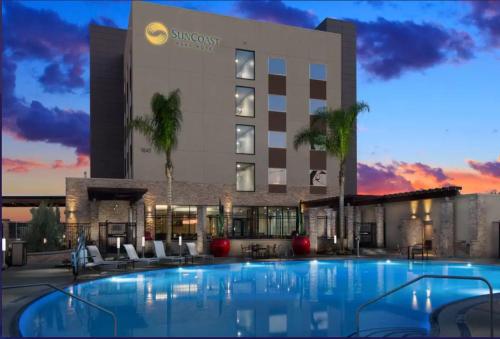 Фотография гостиницы SunCoast Hotel Anaheim, Tapestry Collection by Hilton