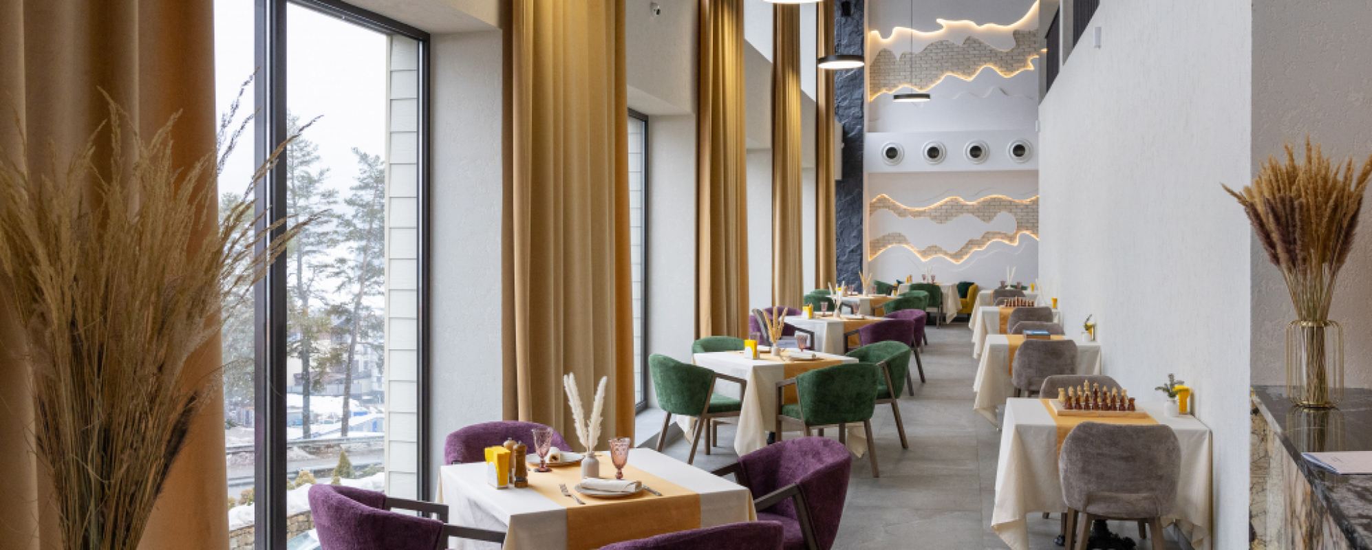 Фотографии банкетного зала Зал ресторана Пихта