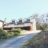 Фотография гостевого дома Whale Cove Circuit