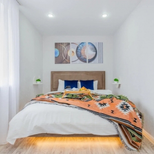 Фотография квартиры Апартаменты Аквамариновые в центре