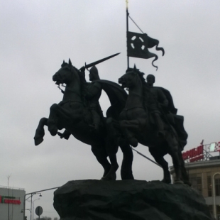 Фотография памятника Памятник Дмитрию Донскому и Владимиру Храброму