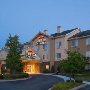Фотографии гостиницы 
            Fairfield Inn & Suites Boston Milford