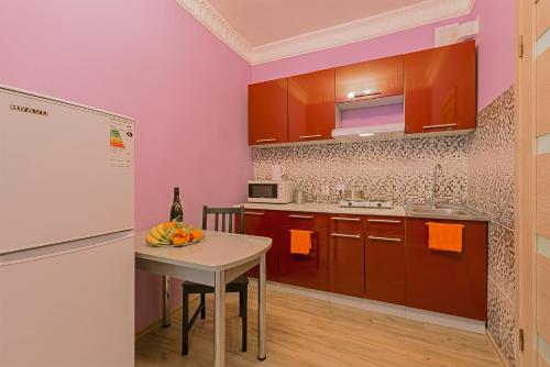 Фотографии апарт отеля
На Марата 28