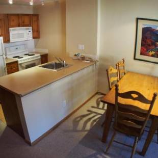 Фотографии гостевого дома
Fireside Lodge #413 By Bear Country