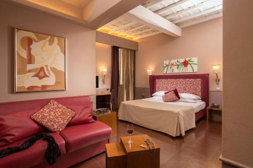 Фотография гостиницы Condotti Palace