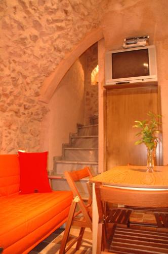 Фотография гостевого дома Stone Apartments