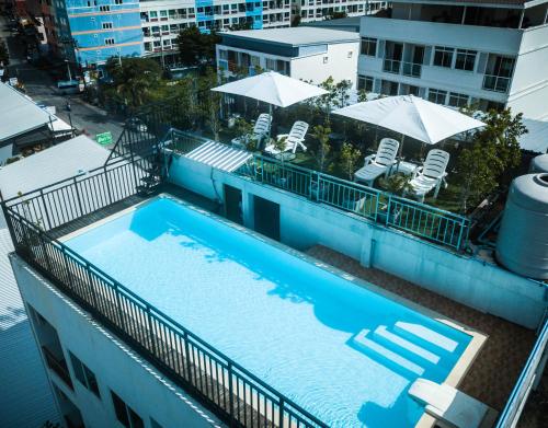 Фотография гостиницы East Brother Inn 普吉岛东哥客栈