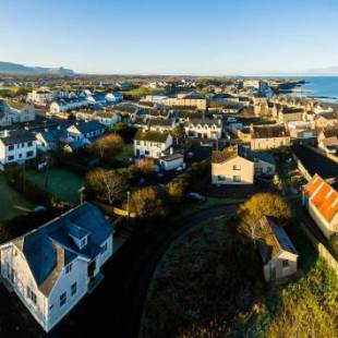 Фотографии гостевого дома 
            Bradog House - Beautiful 4 Bedroom House in Central Bundoran