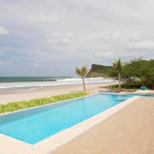 Фотографии гостевого дома
Fort Walker (Beachfront House+Studio)