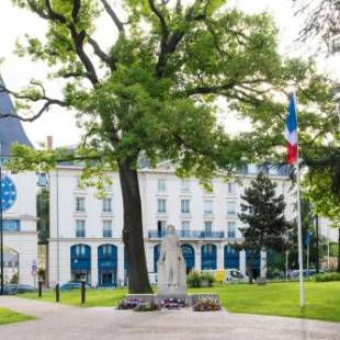 Фотографии гостиницы
Le Plessis Grand Hotel