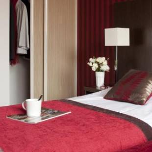 Фотографии апарт отеля
The Originals Residence KOSY appart'hôtels - Les Cèdres