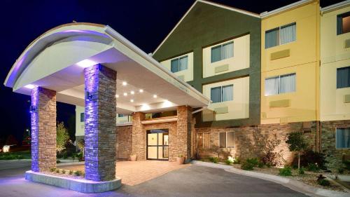 Фотография гостиницы Best Western Pearl City Inn