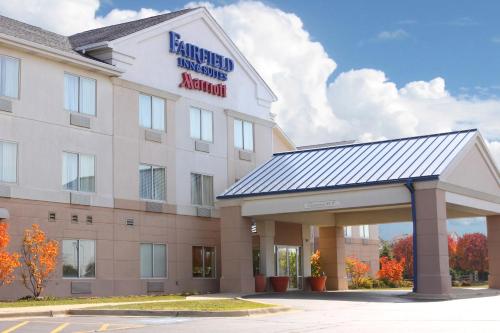 Фотография гостиницы Fairfield Inn and Suites by Marriott Chicago St. Charles