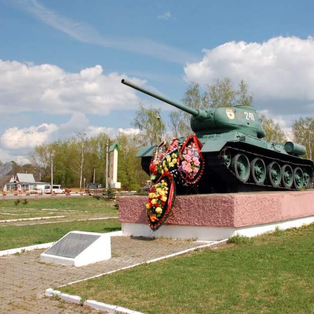 Фотография достопримечательности Памятник-танк Т-34−85