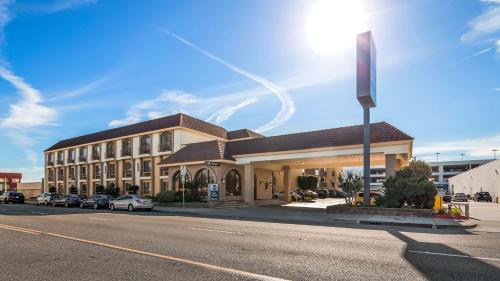 Фотография гостиницы Best Western Norwalk Inn