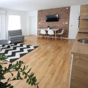 Фотографии гостевого дома
HOME APARTMANI I SOBE