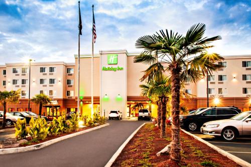 Фотография гостиницы Holiday Inn - Salem, an IHG Hotel