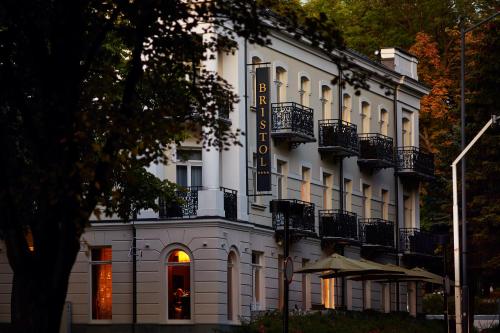 Фотография гостиницы Bristol Art & Medical SPA