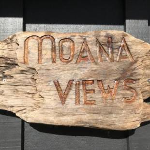 Фотографии гостевого дома 
            Moana Views
