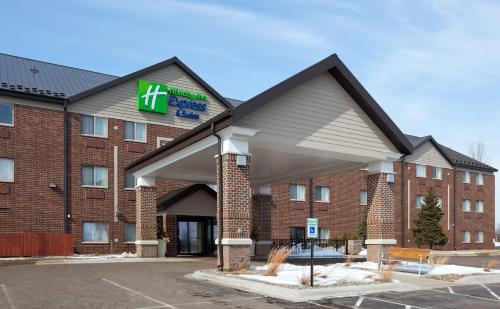 Фотография гостиницы Holiday Inn Express Hotel & Suites St. Paul - Woodbury, an IHG Hotel