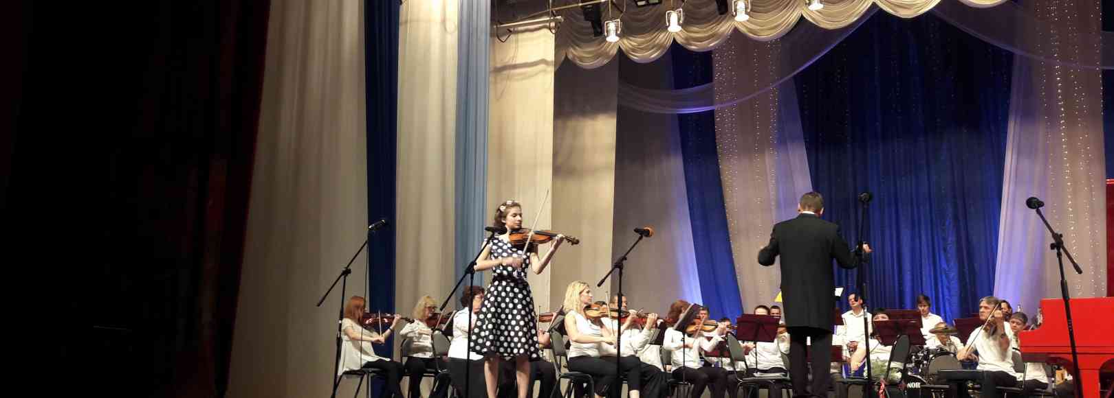 Фотография концертного зала ДК Октябрь Малый зал