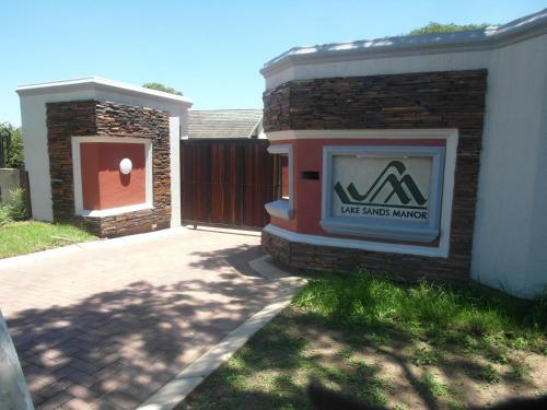 Фотография мини отеля Lake Sands Manor