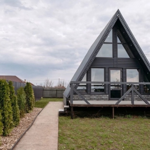 Фотография Коттеджа Частный Дом А-Framе ЯR House