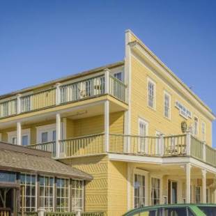 Фотографии гостиницы 
            Mendocino Hotel & Garden