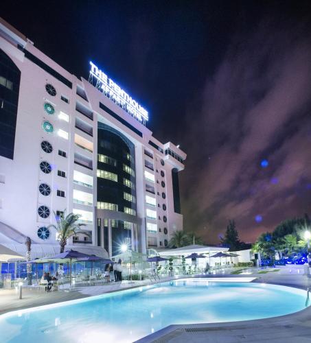 Фотография гостиницы The Penthouse Suites Hotel